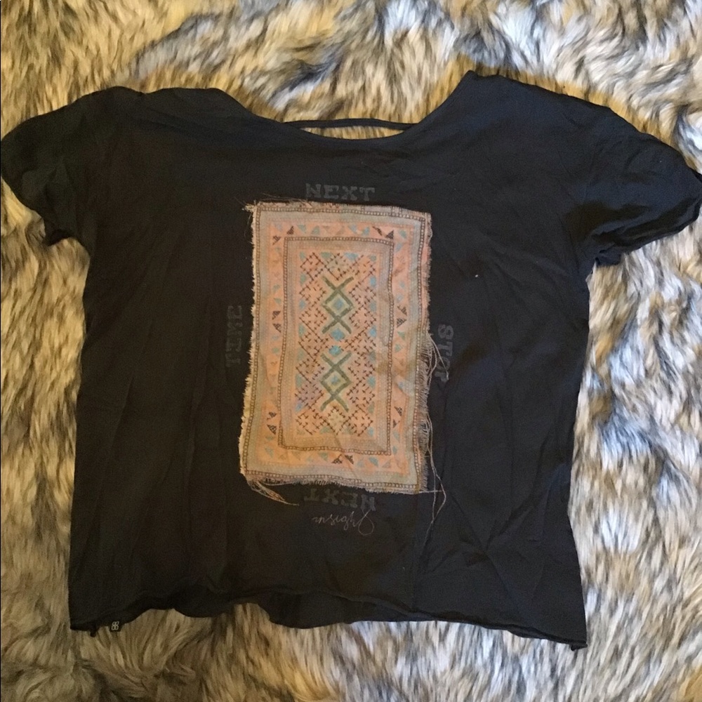 Graphic t